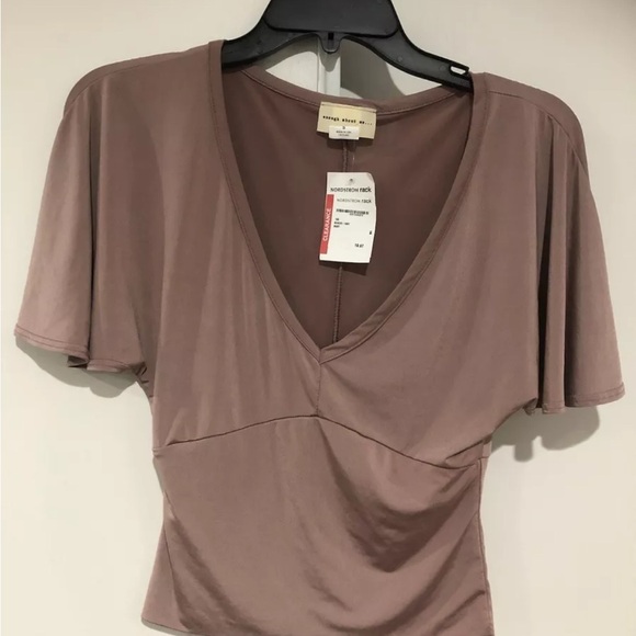 Women's V-Neck Top in Taupe - Picture 1 of 3